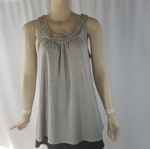 🎄Cha Cha Vente🎄 sparkly gray layering tank top🎄
